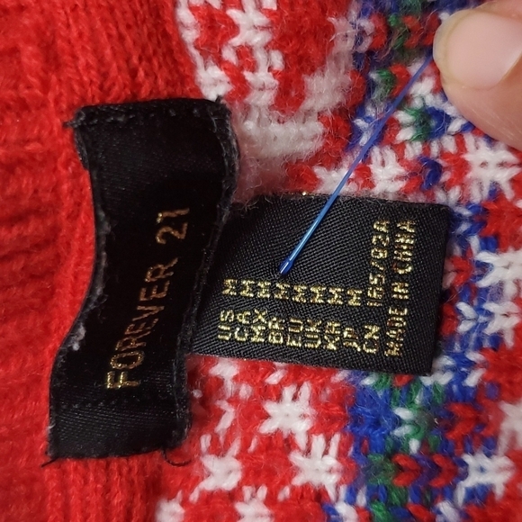 Forever 21 NOEL ugly Christmas Sweater Medium - Picture 3 of 3